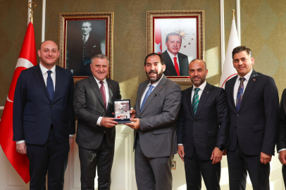 AK Parti heyetinden tam kadro Bakan Aşkın Bak’a yatırım ziyareti