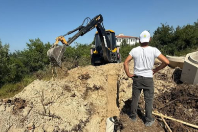 Belediye Ekipleri Çınarcık'ta kanalizasyon çalışmalarına hız kesmeden devam ediyor