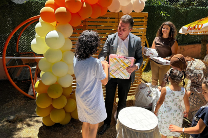 Başarılı öğrenciler hediyelerle ödüllendirildi