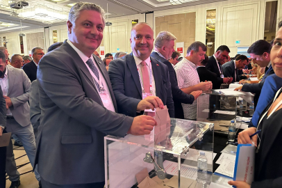 Başkan Kurt Türkiye Belediyeler Birliği Başkan Vekilliği seçiminde oy kullandı