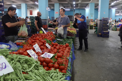 İşte, Yalova Semt Pazarı’nda fiyatlar