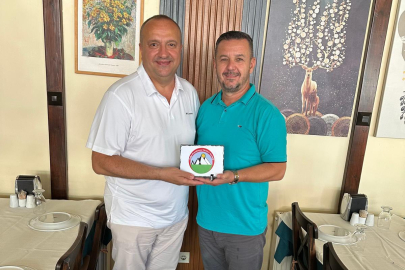 Başkan Kurt Makedonya heyeti ile buluştu