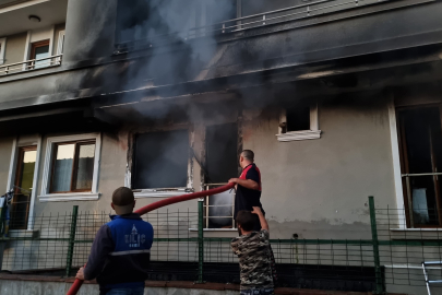 Çiftlikköy'de yangın paniği! 7 kişi dumandan etkilendi