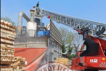 Taşköprü’de talaş tahliye bacası yangını çıktı