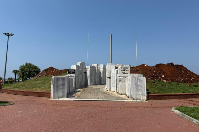 Deprem Anıtı’nda bakım ve onarım çalışmaları tamamlandı