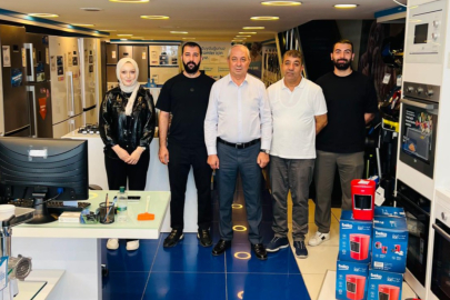 YTSO Başkanı Cemil Demiryürek BEKO Konsept Mağazası’ndaydı