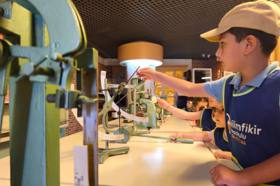 İbrahim Müteferrika Kâğıt Müzesi’nde minikler tarihe dokunuyor