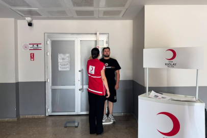 Kızılay Yalova'dan 90. Yıl Kapalı Spor Salonu'nda sağlık etkinliği