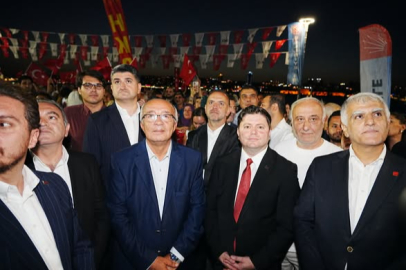 CHP Kadıköy İlçe Örgütü Üsküdar Meydanı’ndaydı