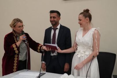 Başkan Fazlaca, Toprak çiftinin nikâhına şahitlik etti