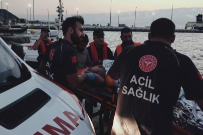 Feribottan denize atlayan kadın yolcu kurtarıldı