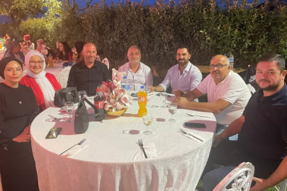 AK Parti Çınarcık Yönetimi, düğün törenine katıldı