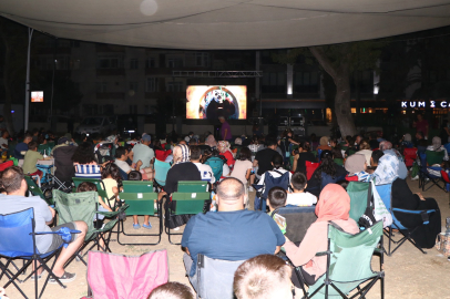 Çiftlikköylüler yaz sineması keyfi yaşadı