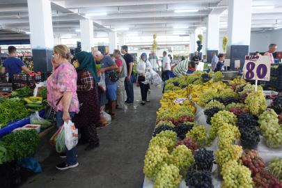 İşte, Yalova Semt Pazarı’nda fiyatlar