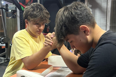 Yaz Spor Okullarında bileğine güvenenler bir arada