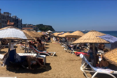 Vatandaşlar sezonun son günlerinde plajları doldurdu