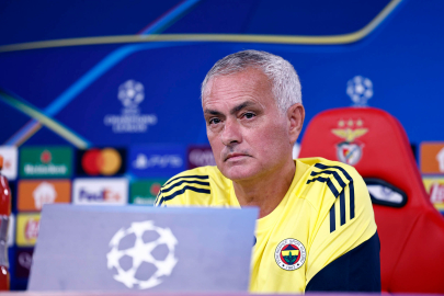 Şimşek Gibi Gelen, Fırtına Gibi Ayrılan: Mourinho Fenerbahçe’de Hayal Kırıklığıyla Noktayı Koydu