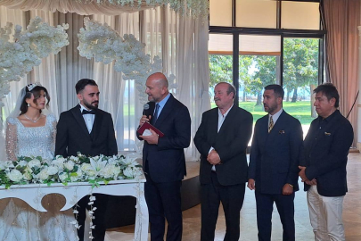 Başkan Temel, Süleyman Soylu ile birlikte genç çiftin nikâhını kıydı