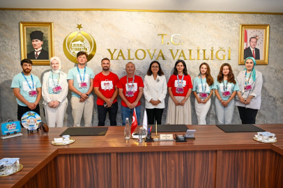 Gençlik Otobüsü gezginleri 11 ülke gezerek Yalova’ya döndü