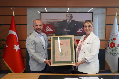 Umut Güçlü'den Altınova Belediye Başkanı  Yasemin Fazlaca’ya  ziyaret