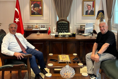 Tamer Öz'den Termal Belediye Başkanı H. Sinan Acar'a nezaket ziyareti