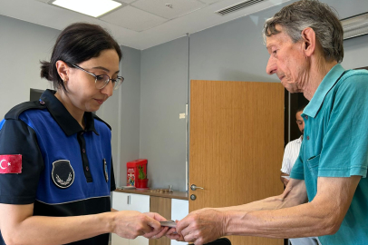 Pazarda unutulan 16 Bin 500 TL’yi sahibine teslim ettiler