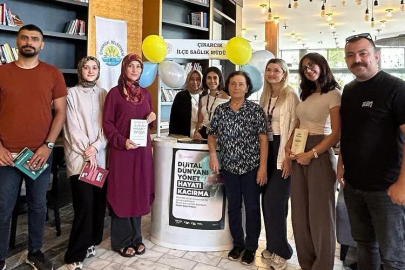 Çınarcık’ta ‘Dijital Dünyanı Yönet, Hayatı Kaçırma’ kitap okuma etkinliği