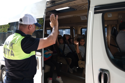 Altınova Belediyesi öğrenci servislerini denetledi