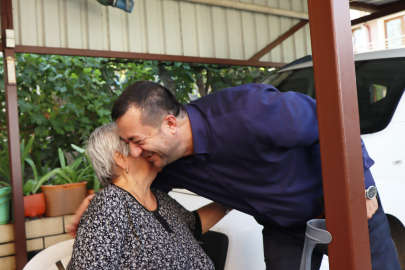 Canbay, hastaları ziyaret etti