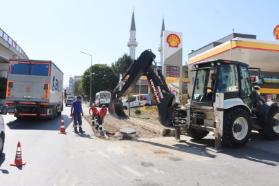 Tonami Meydanı’nda yol genişletme çalışması