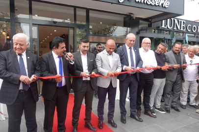 Gaziantepli Osmanlı Baklavaları, Yalova’daki 3. şubesini görkemli bir törenle açtı