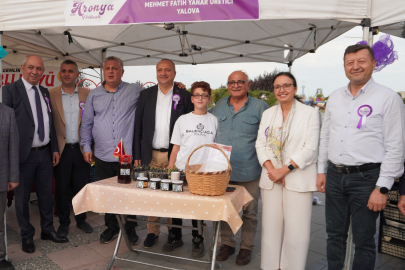 Aronya Festivali'ne görkemli açılış