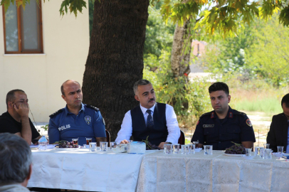 Armutlu Kaymakamı Demir köylerin sorunlarını dinledi