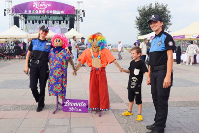 Emniyet Müdürlüğü personeli Aronya Festivali’nde vatandaşlarla buluştu