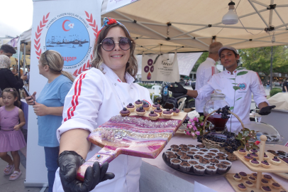 İstanbul Turizm Aşçılar Derneği, aronyalı lezzetlerle Yalova’daki festivale damgasını vurdu
