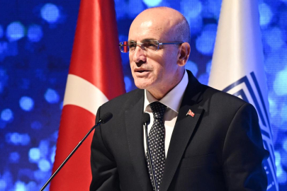 Bakan Mehmet Şimşek: “Enflasyon 2025 sonunda yüzde 30’un, 2026’da yüzde 20’nin altına inecek”