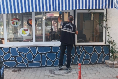 Yalova’da silahlı kavga şoku! İş yerlerine kurşun isabet etti