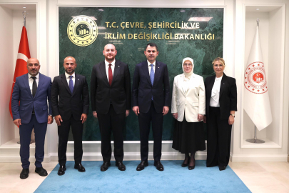 Yalova ve Altınova’nın projelerini Bakan Kurum’a ilettiler