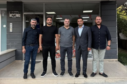 AK Parti Çiftlikköy Teşkilatı Sahil Mahallesi’nde esnaf ve vatandaşlarla buluştu