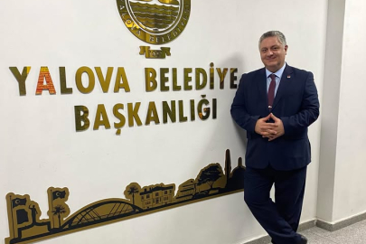 Minik Ömer'den Mehmet Abisine jest