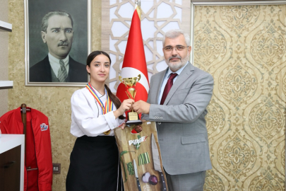 Yalovalı öğrenciler Romanya’dan birincilikle döndü