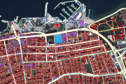 Akdemir: Meydanın trafiğe kapatılması için henüz erken