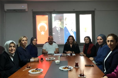AK Parti Kadın Kolları’ndan Altınova İlçe Başkanlığı’na ziyaret