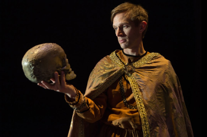 Hamlet Yalovalı tiyatroseverlerle buluşacak