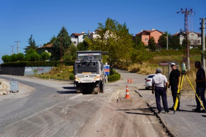 Kurtköy Caddesi'nde asfalt çalışmaları