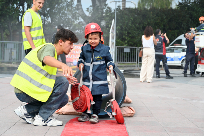 ‘Minik İtfaiyeciler’ etkinliği yoğun ilgi gördü