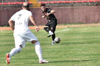 Yalovaspor gençleriyle göz doldurdu