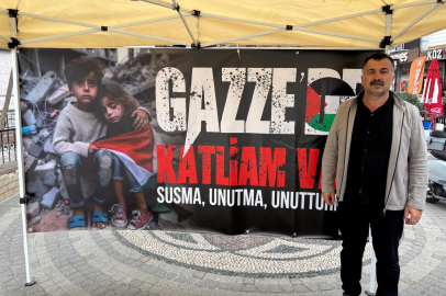 Gazze’deki vahşete dikkat çekmek için stant açtı