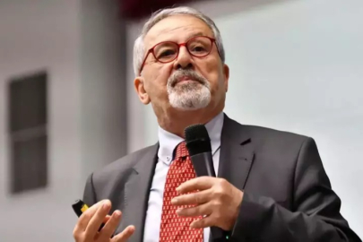 Gece yarısı bir deprem daha! Naci Görür’den açıklama geldi