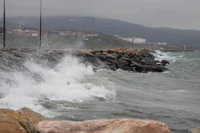 Meteoroloji’den Marmara Denizi’nde fırtına uyarısı